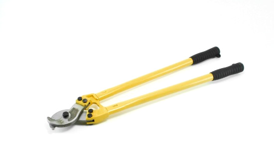 Hose plier for cutting hoses