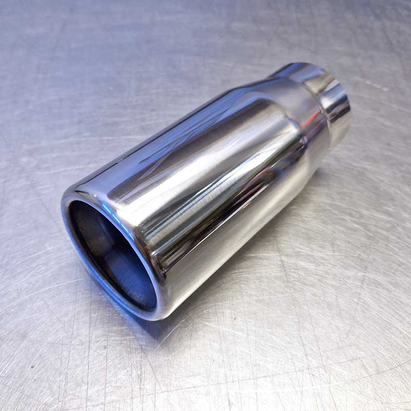 2,5" in with  3" straight tail pipe