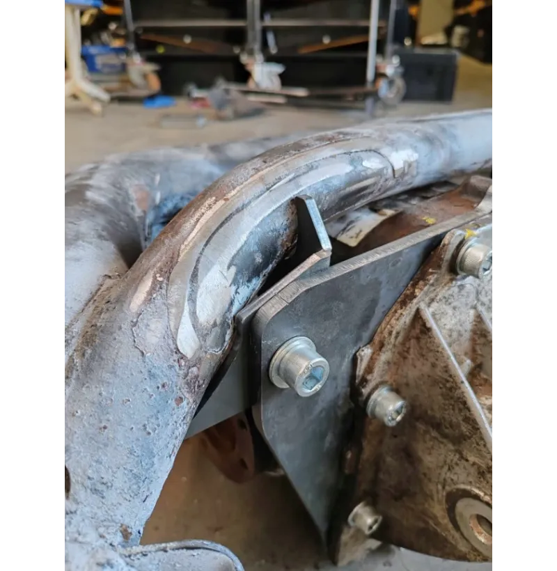 BMW E46 ADDITIONAL DIFFERENTIAL MOUNTING PLATES  TYPE 215