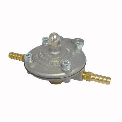 Fuel pressure regulator - Carburettor