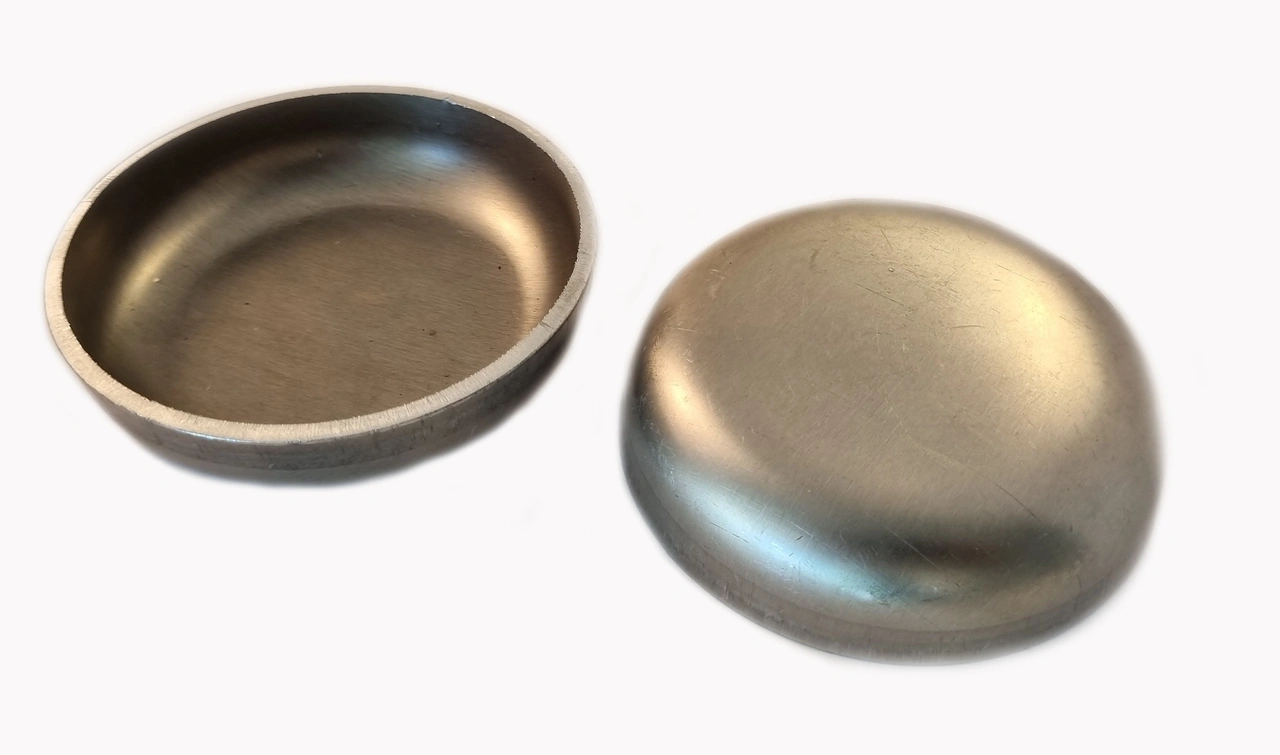 Aluminum cap for tanks etc.